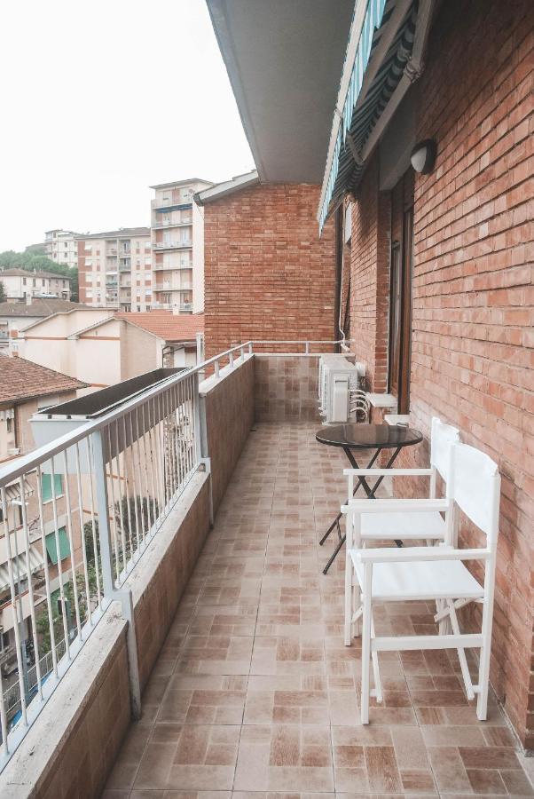 Nova Domus Flat Free Private Parking Apartment เซียนา ภายนอก รูปภาพ